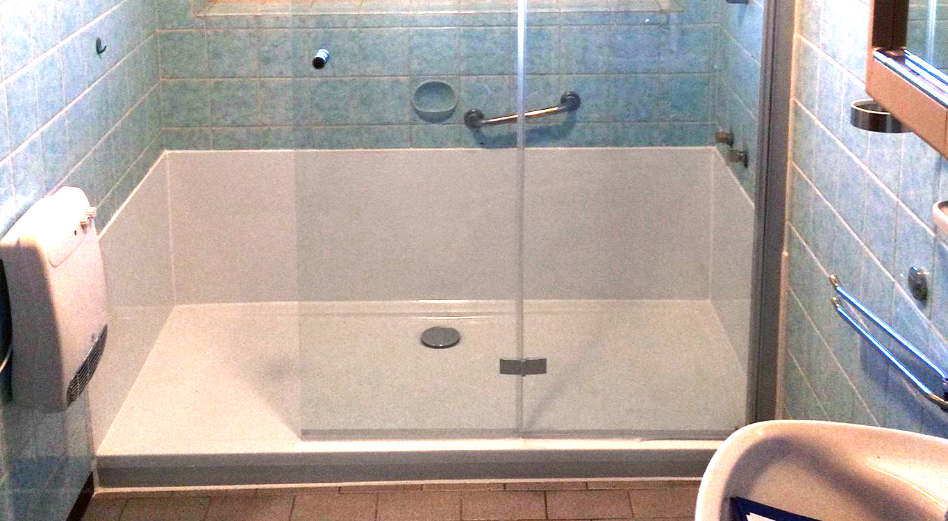 Badewanne zur barrierearmen Dusche umbauen – Nachher